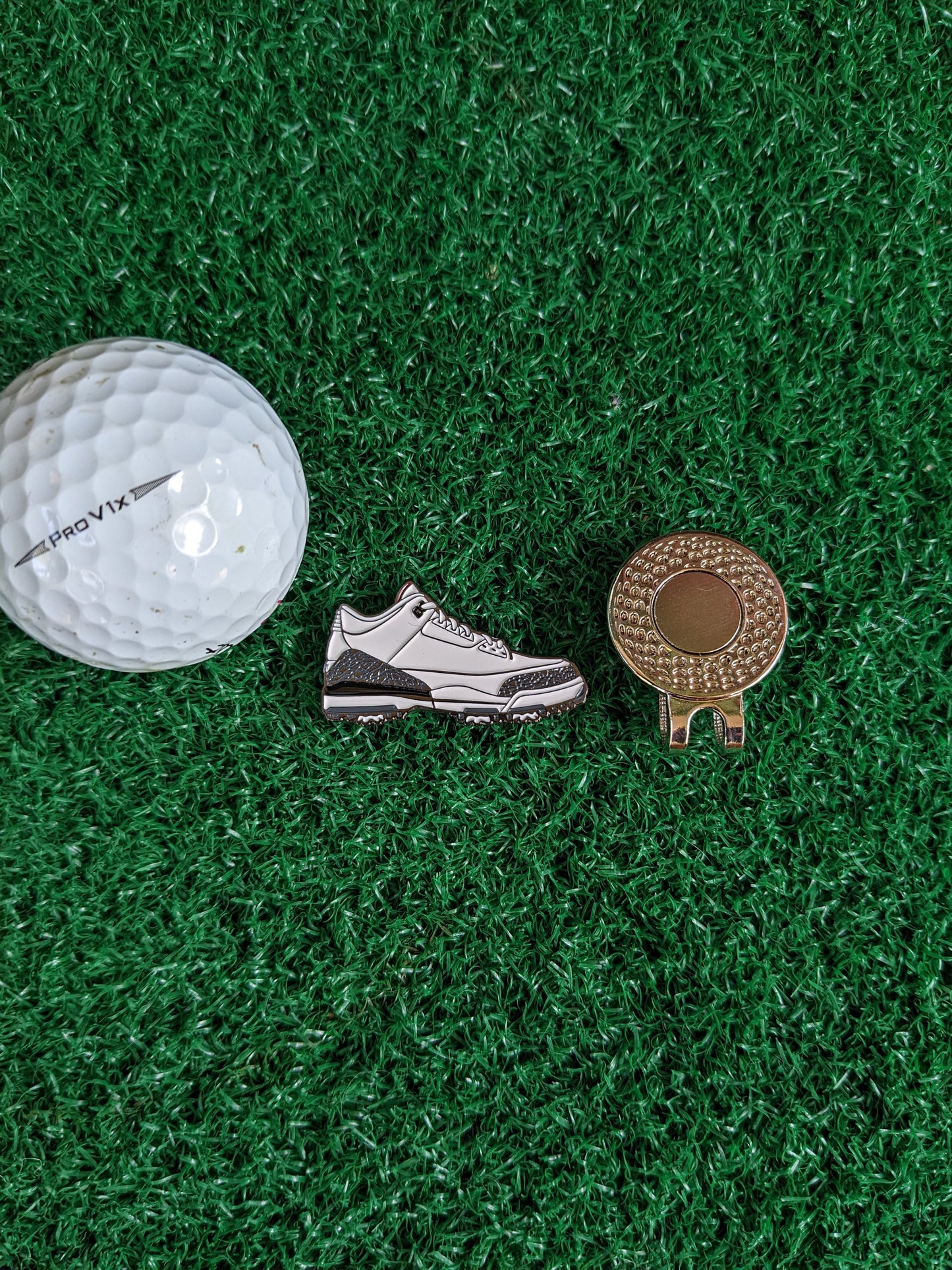 AJ3 Retro White Cement Inspired Golf Ball Marker | Golf Gift | Golf Accessory | Boyfriend Husband Bachelor Party Groomsmen Golf Gifts