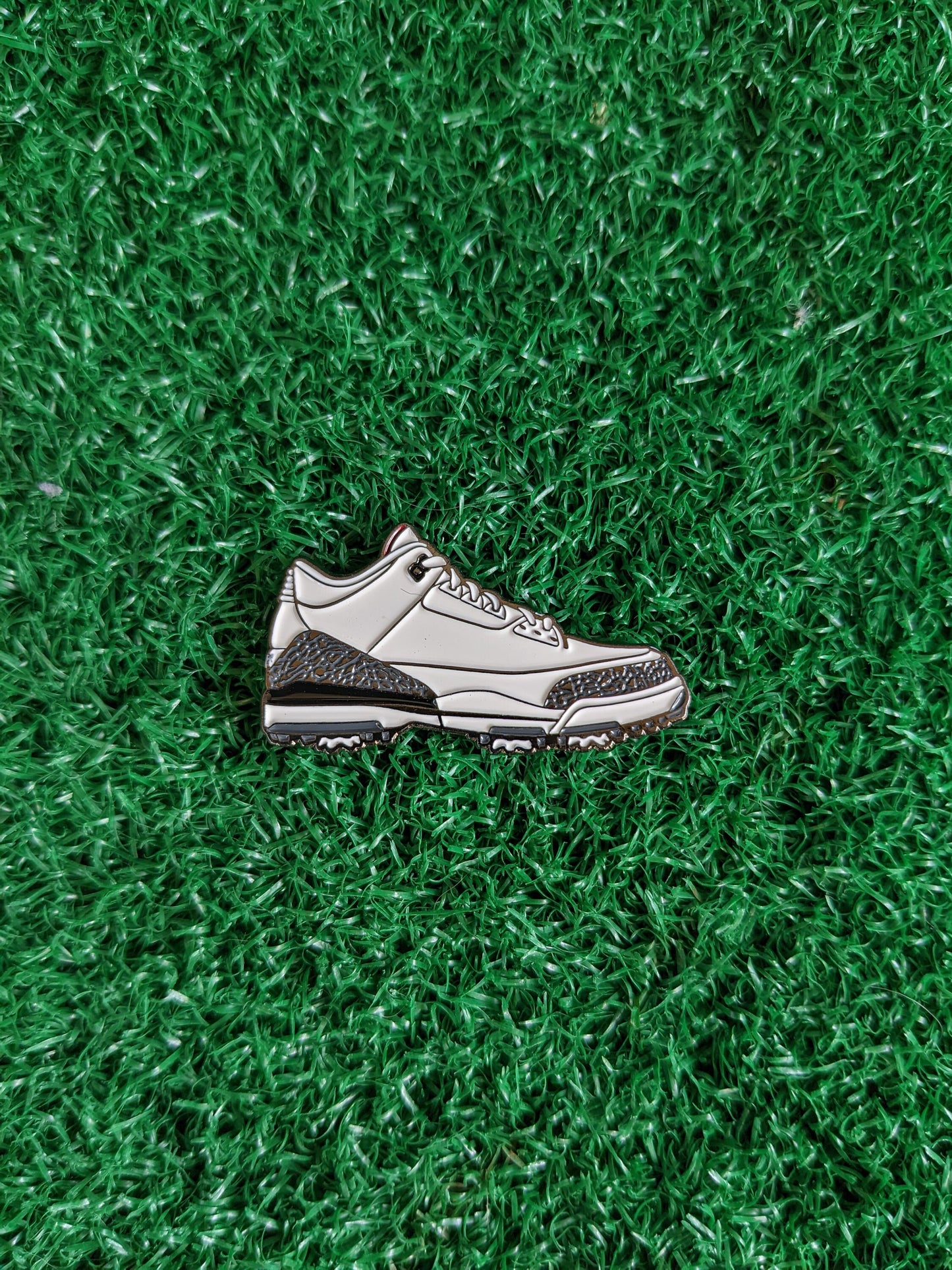 AJ3 Retro White Cement Inspired Golf Ball Marker | Golf Gift | Golf Accessory | Boyfriend Husband Bachelor Party Groomsmen Golf Gifts
