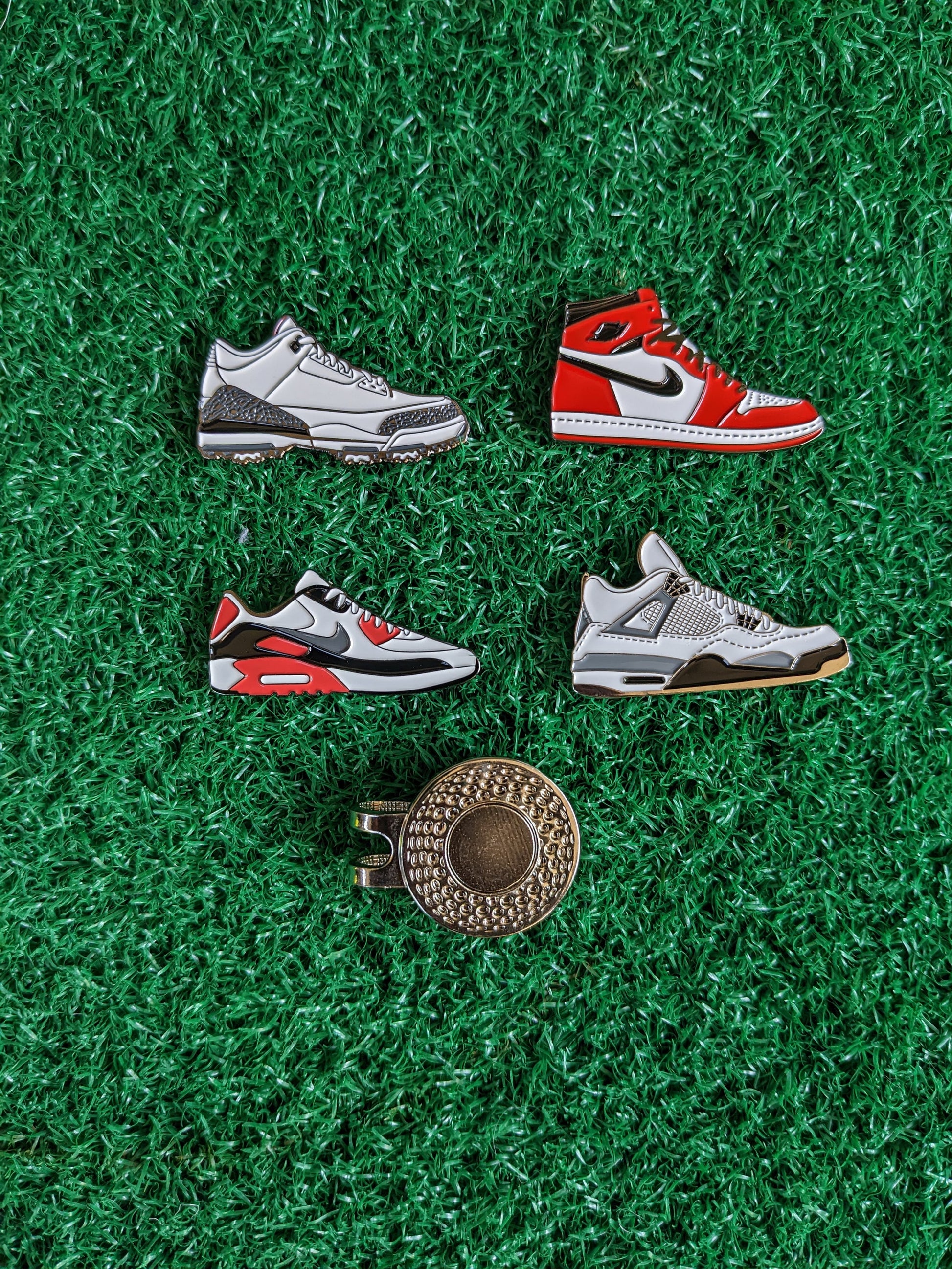 Sneaker ChicagoMax Inspired Golf Ball Markers 4 Pack Set | Golf Accessory | Boyfriend Husband Bachelor Party Groomsmen Golf Gifts