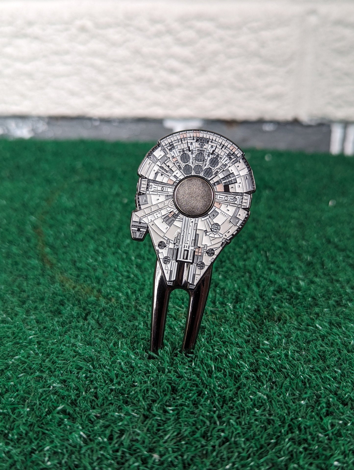 Millennium Starship Magnetic Golf Divot/Pitch Tool | Groomsmen Boyfriend Husband Bachelor Party Groomsmen Golf Gifts | Golf Accessory